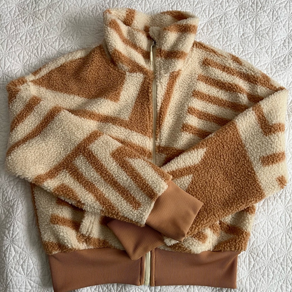 Kyodan - Geometric Patterned Sherpa Jacket